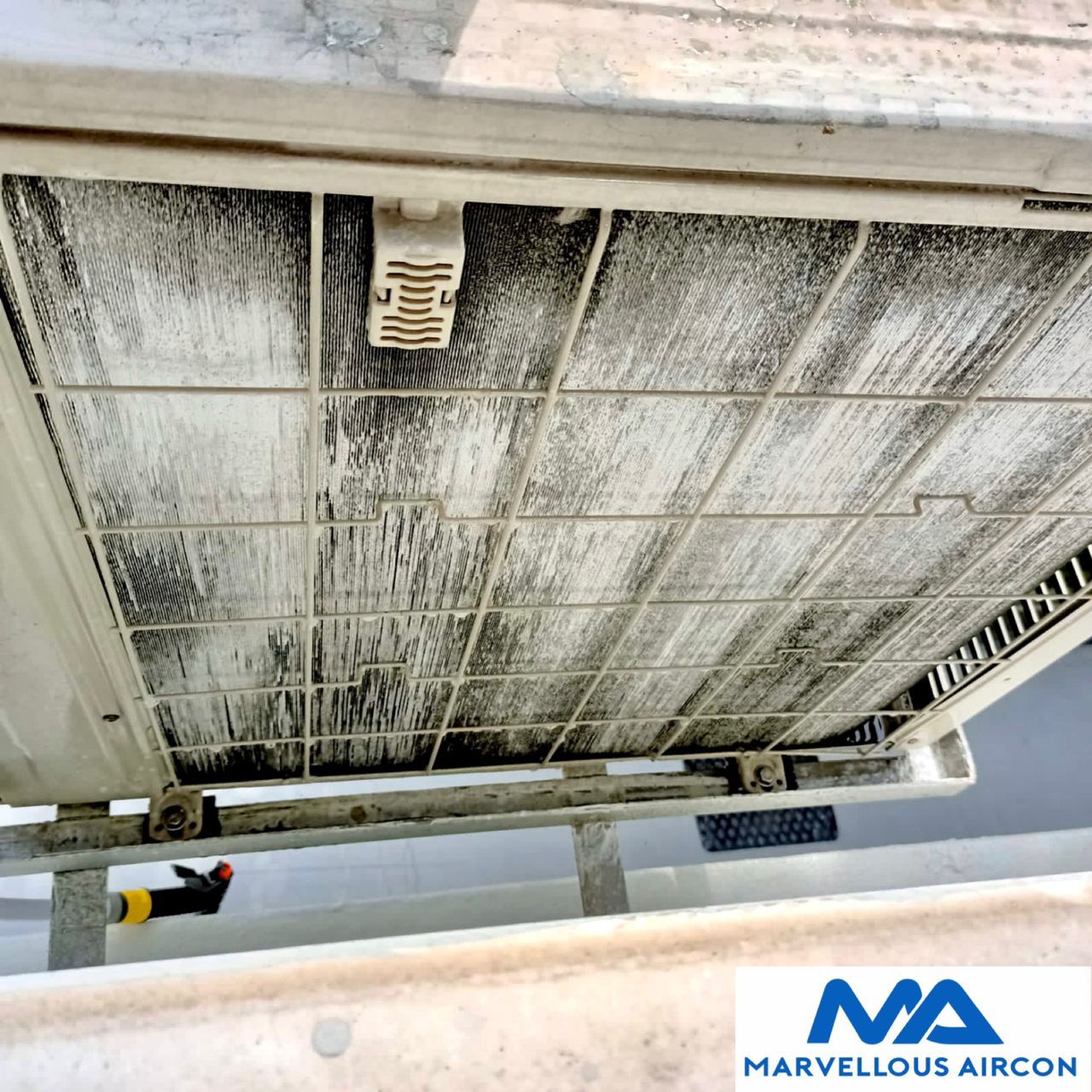 Chemical Wash Outdoor Condenser in Bedok